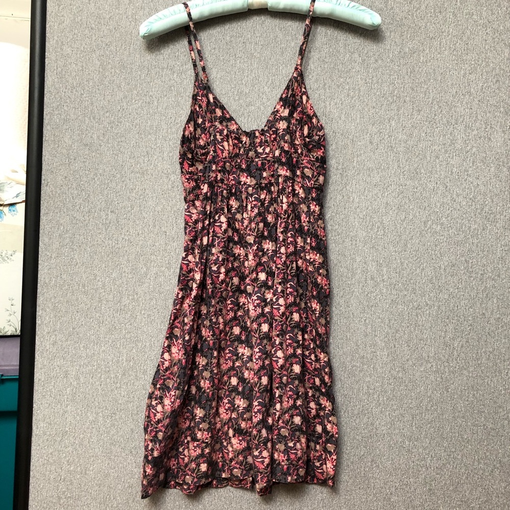UO XS kimchi blue floral dress perfect summer - Picture 4 of 5